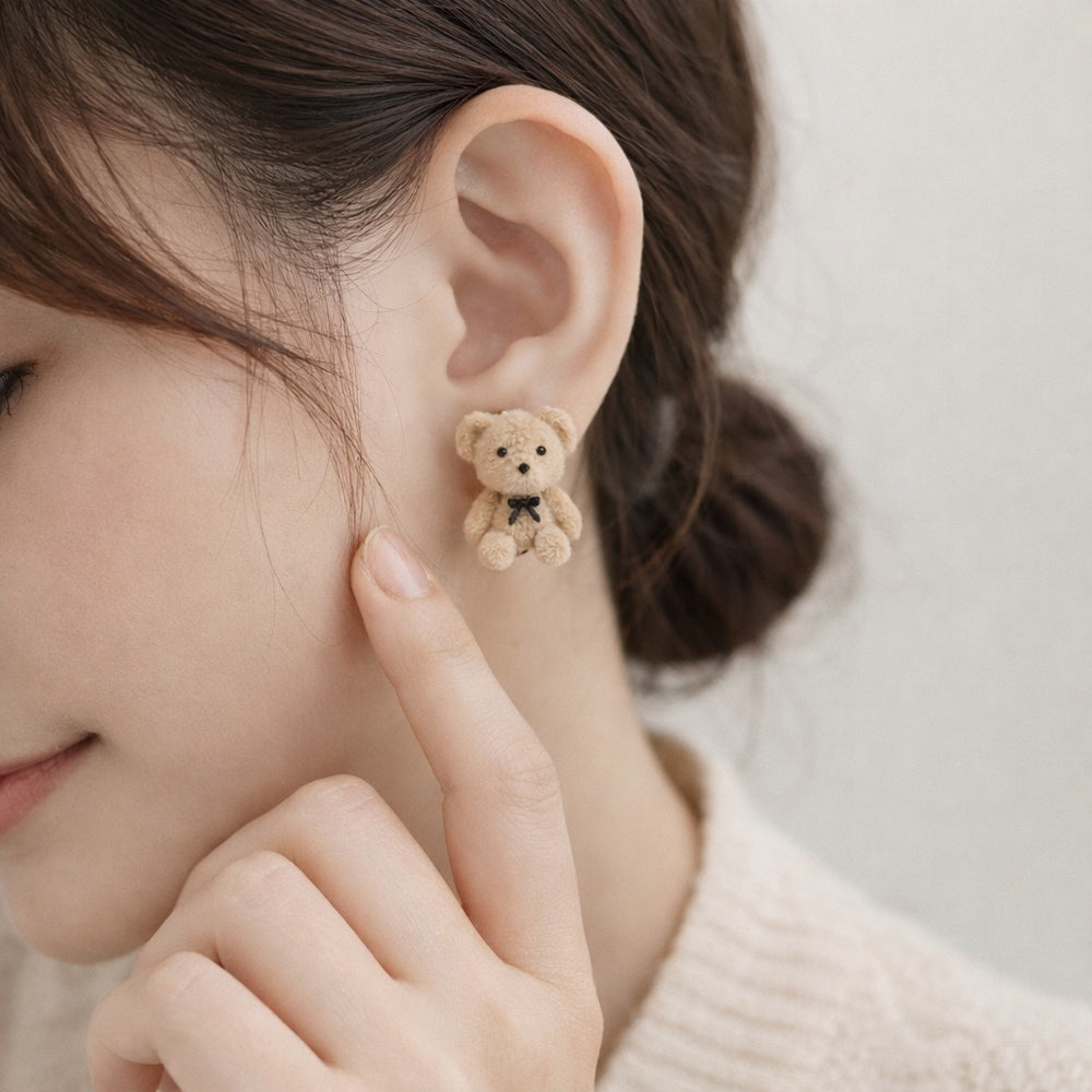 Teddy Bear Stud Earrings – 18K Gold Plated